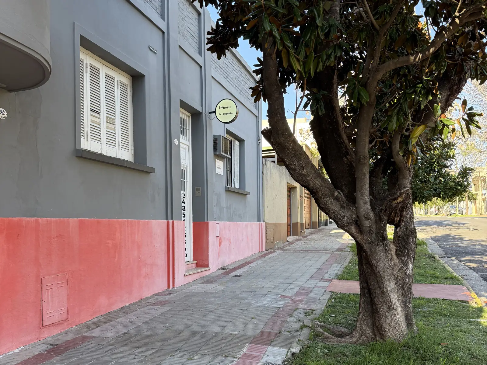 Frente del hostel sobre Gral. Pedro Ferré 236